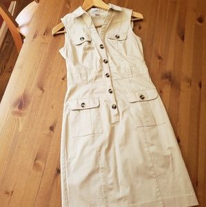 H&M Sleeveless khaki dress